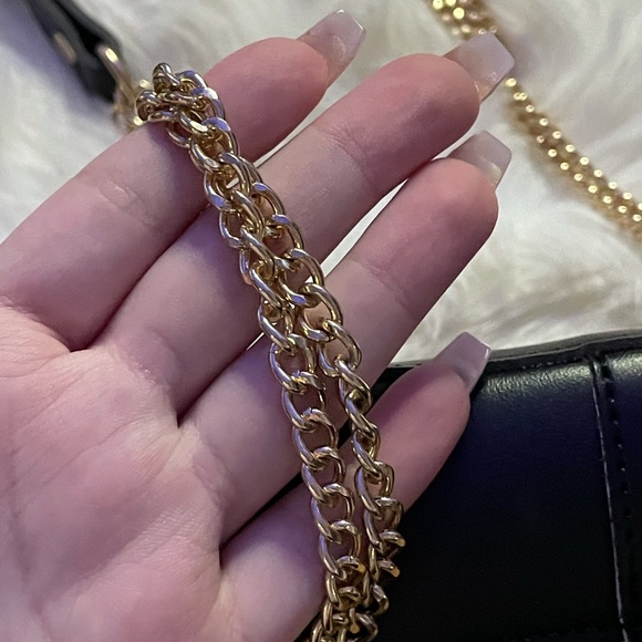 CUTE LITTLE BAG - Picture 2 of 4